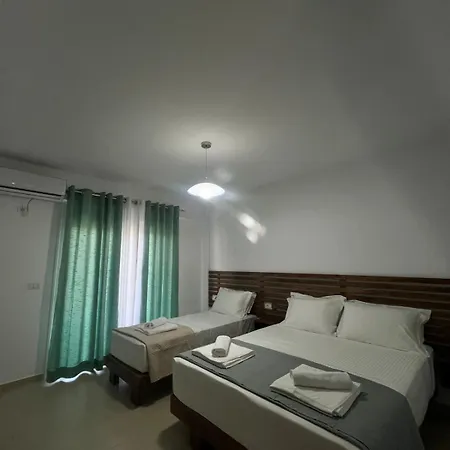 Athina Гостевой дом Химара