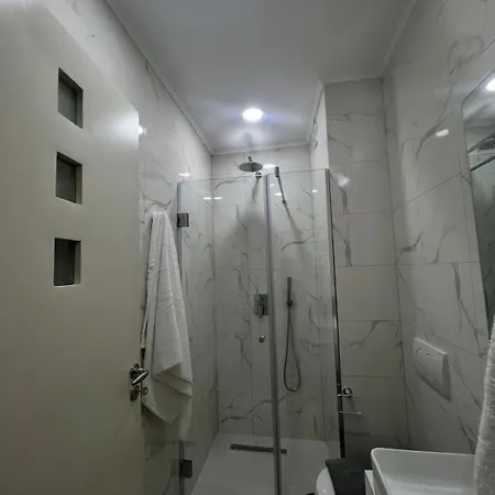 Athina 3* Himare